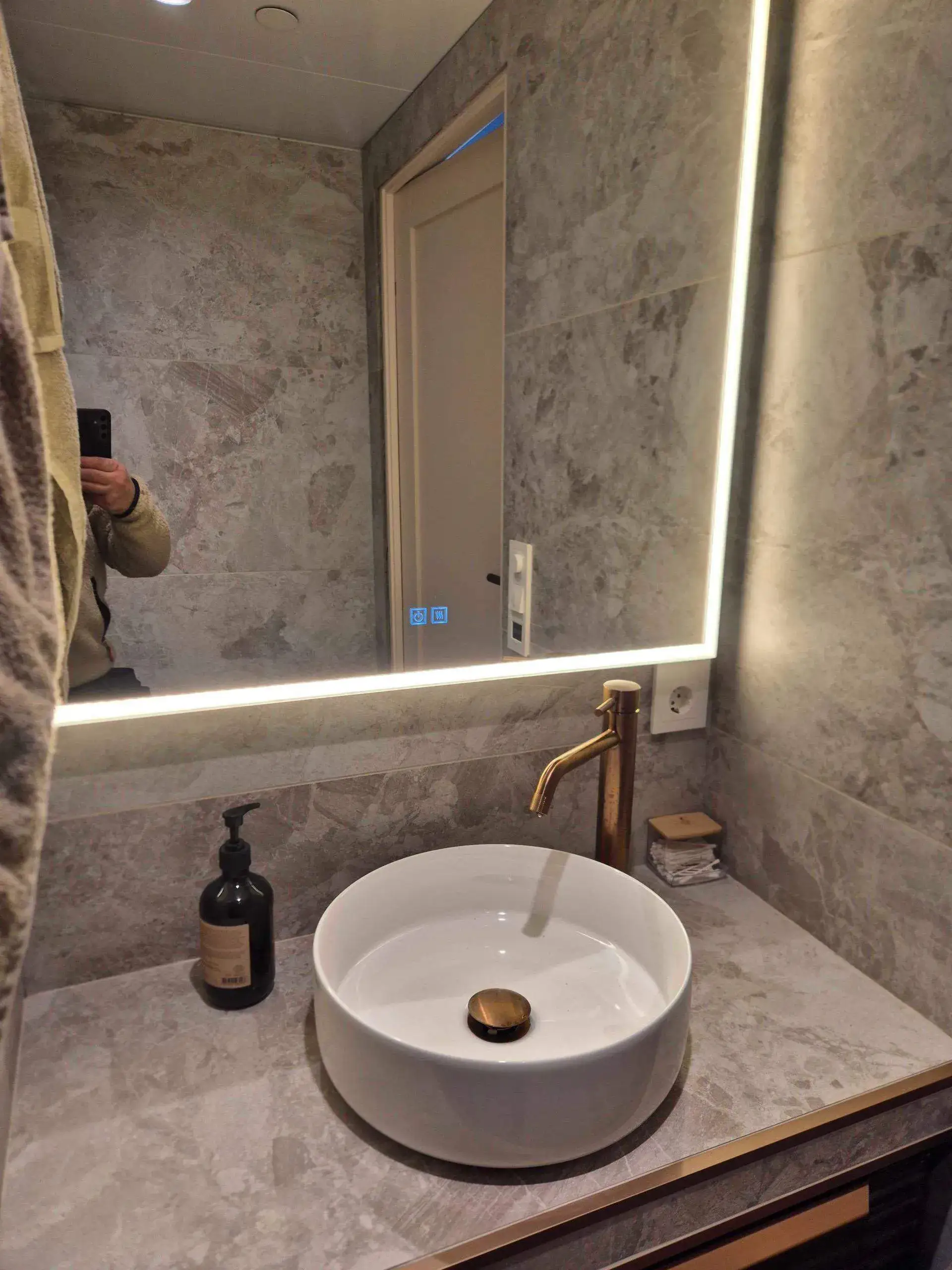 Smarthus: Hva trenger du elektriker til, og hva kan du gjøre selv?